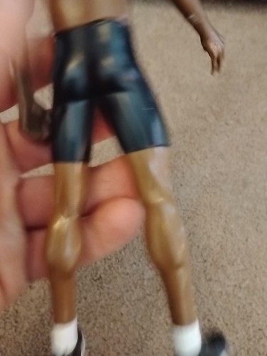 Michael Jordan Action Figure 1996 Chicago Bulls Warner Brothers 9" Tall - Picture 3 of 4