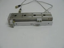 SMC MXQ16L-100AS-M9NSDPC pneumatic slide table new