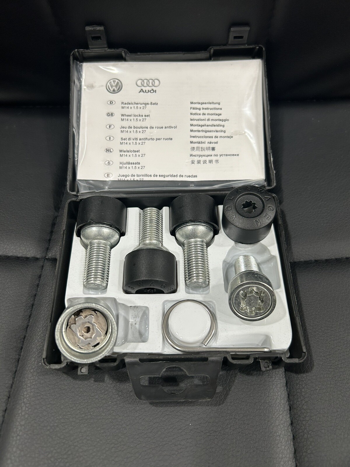 Wheel Locks Set Volkswagen OEM 5Q0698137 or 1k0698139a 539 VW Tiguan ...