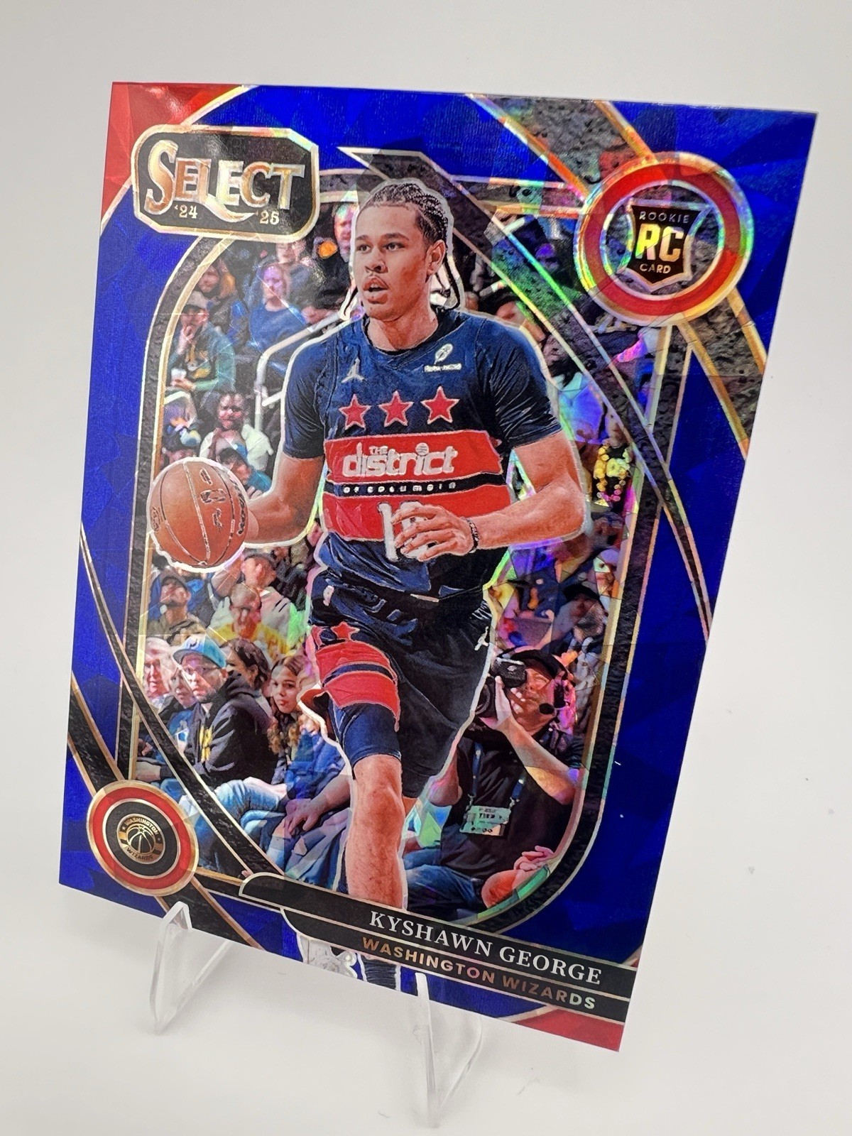 2024-25 Panini Select  Courtside Kyshawn George #285 Blue Cracked Ice Prizm (RC)