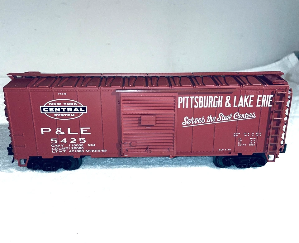 40' Sliding Door Box Car: Pittsburgh & Lake Erie #5425 (Atlas #0503-1, O Gauge) - Image 3 of 4