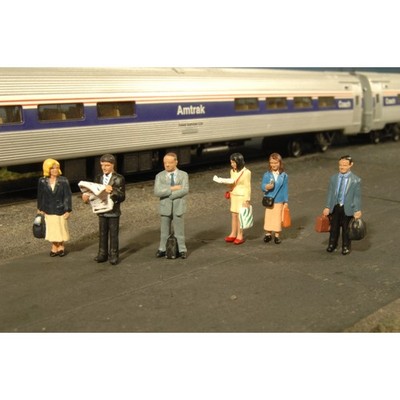 Bachmann Industries HO Standing Platform Passengers BAC33110 HO Figures