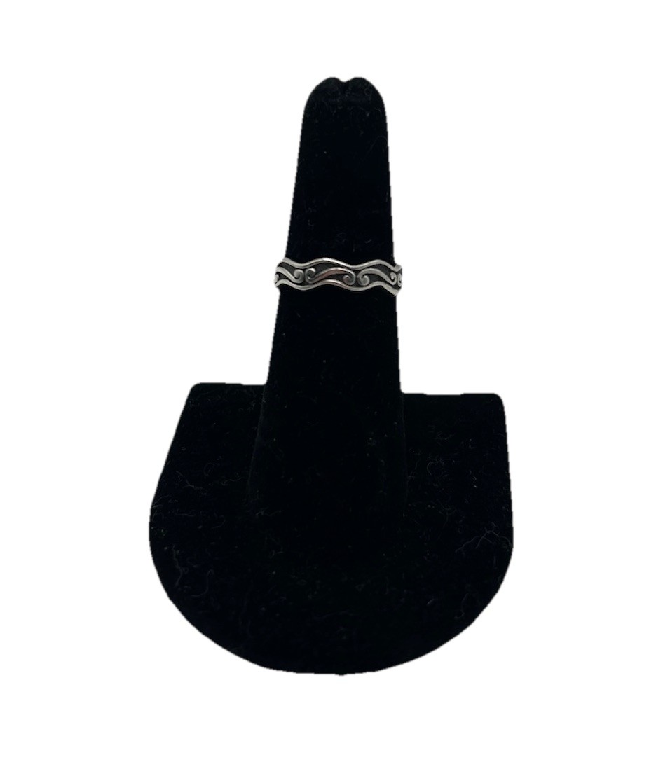 Solid Sterling Silver 925 Engraved Scroll Band Ri… - image 2