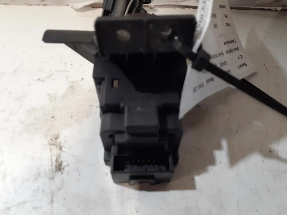 Interruptor de encendido usado se adapta a: BMW 128I 2009 pulsador interruptor de arranque y parada grado A Foto 2 de 4