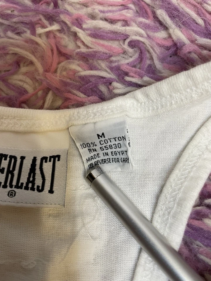 Regata Vintage Everlast Muscle Branca Ginástica Crop Média Academia Praia Muito Curta - Imagem 4 de 4