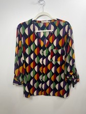 Alice + Olivia button down geometric print V ...