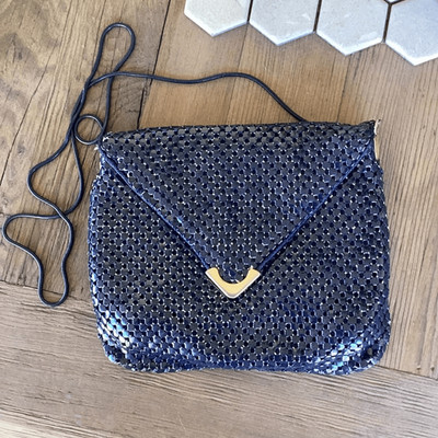 Vintage Towanny Navy Blue Metal Mesh Clutch Crossbody Bag Purse w/ Chain Strap