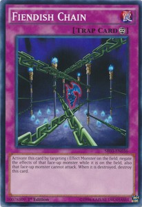 Fiendish Chain - SR03-EN036 - Common - 1st Edition x3 - Near Mint