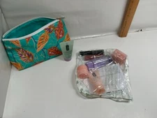 Clinique Gift Set 7 pcs New Gift Bag ❤️ Great for Traveling