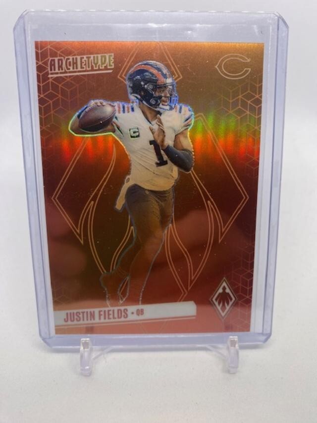 2023 Panini Phoenix - Archetype #ARCH-14 Justin Fields Case Hit