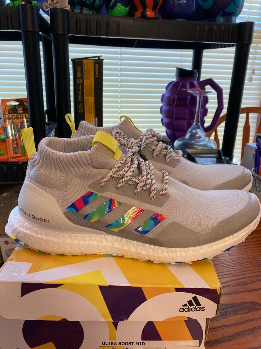 adidas gazelle silver green womens Adidas Consortium GZ2922 Ultra Boost Heat Map Mens Running Shoe