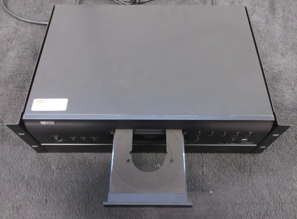 Denon DBP-2012UDCI Blu-ray Player 3D SACD DVD CD Internet Streaming Black - Image 2 of 4