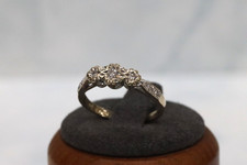 9ct Yellow Gold Diamond Ring - Size M - UK hallmark