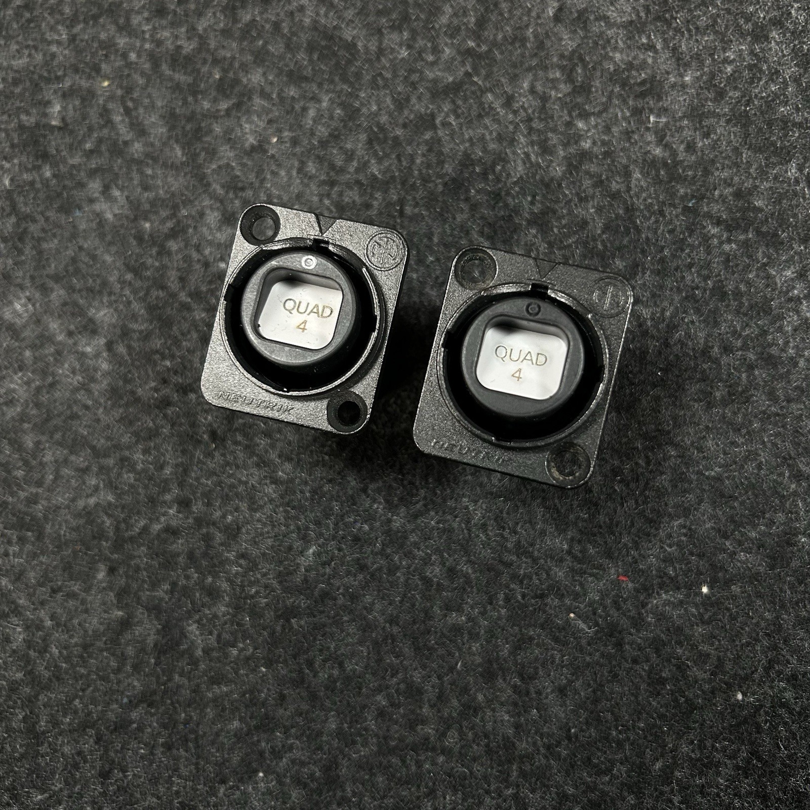 Neutrik NO4FDW-A Multi-Mode opticalCON Female Quad Chassis Connector Lot Of 2