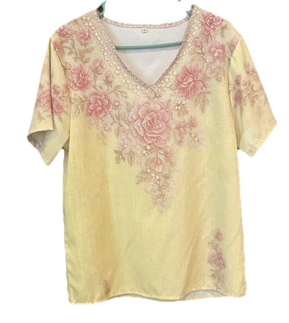 Women's Yellow Short Sleeve Pullover Blouse, V Neck, Sz M, Floral Print At Neck