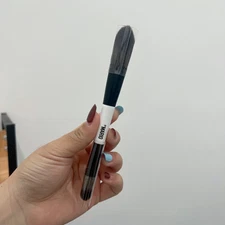 MAKEUP BY MARIO Brush F3 Brush Dual-Ended Brush Precision Powder Brush