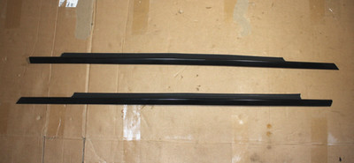 BMW E30 SEDAN TOURING FRONT DOOR WINDOW  LOWER COVERING BLACK L&R 2PCS OEM