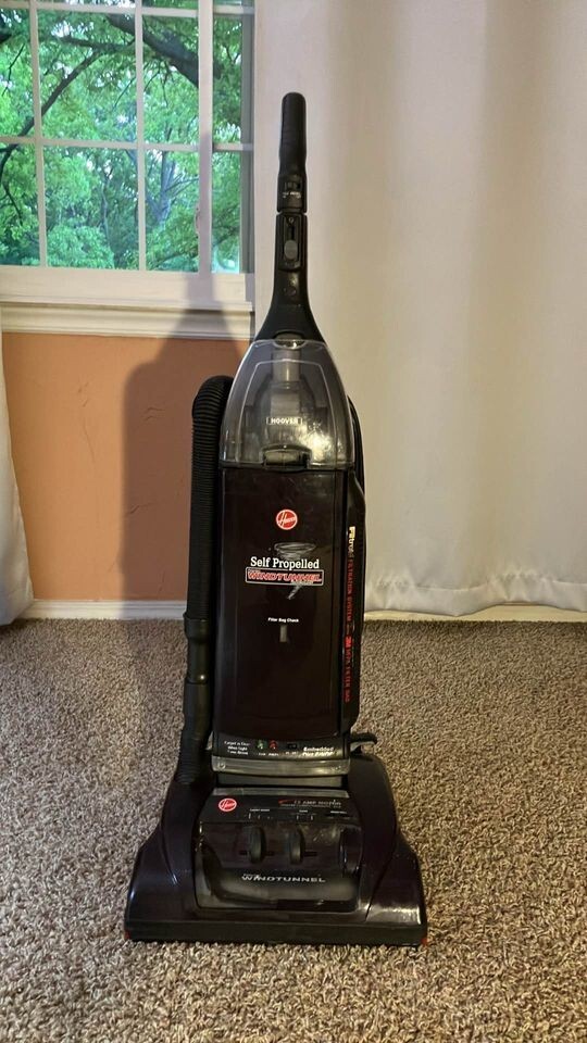 Hoover U6439900 SelfPropelled Premium Windtunnel Technology Upright