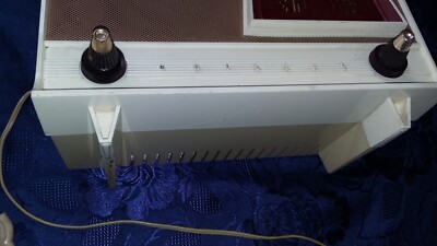 Poste de Radio TSF vintage PHILIPS modèle B5X22 A