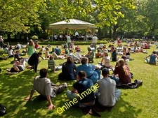 Photo 12x8 St Stephen's Green Baile Atha Cliath/O1632 Crowds enjoy the su c2007