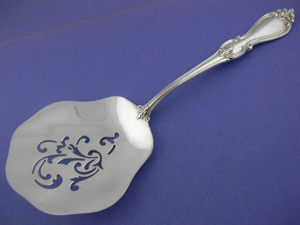 Cutlery Towle Queen Elizabeth Rare Sterling TOWLE Tomato Server