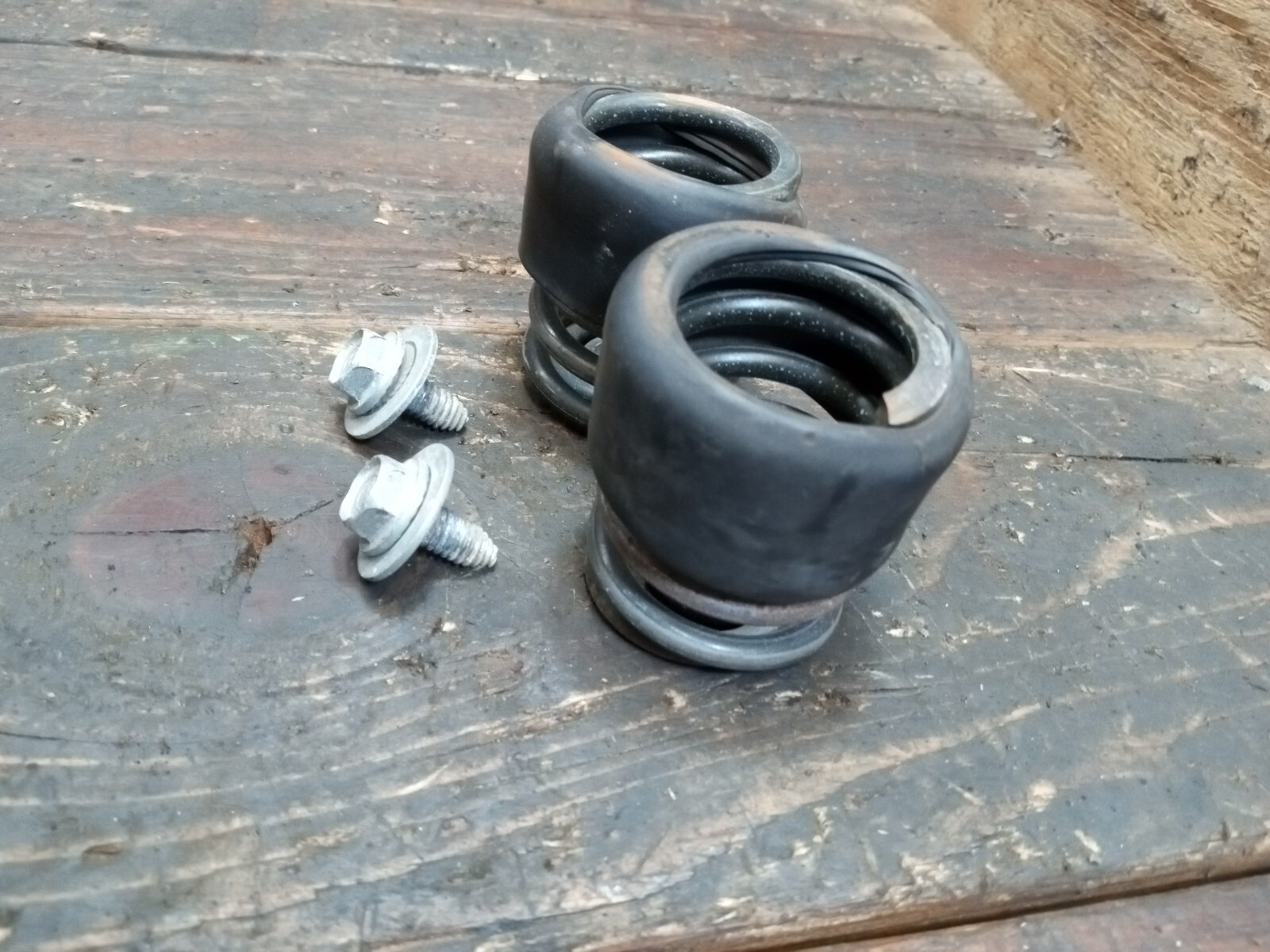 Craftsman EZ3 917258870 GT Riding Mower Seat Springs Bolts OEM 124181X ...
