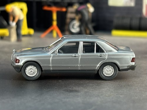 Mercedes 190 E Wiking Auto H0 1:87 Scale Silver Preowned - Picture 5 of 12