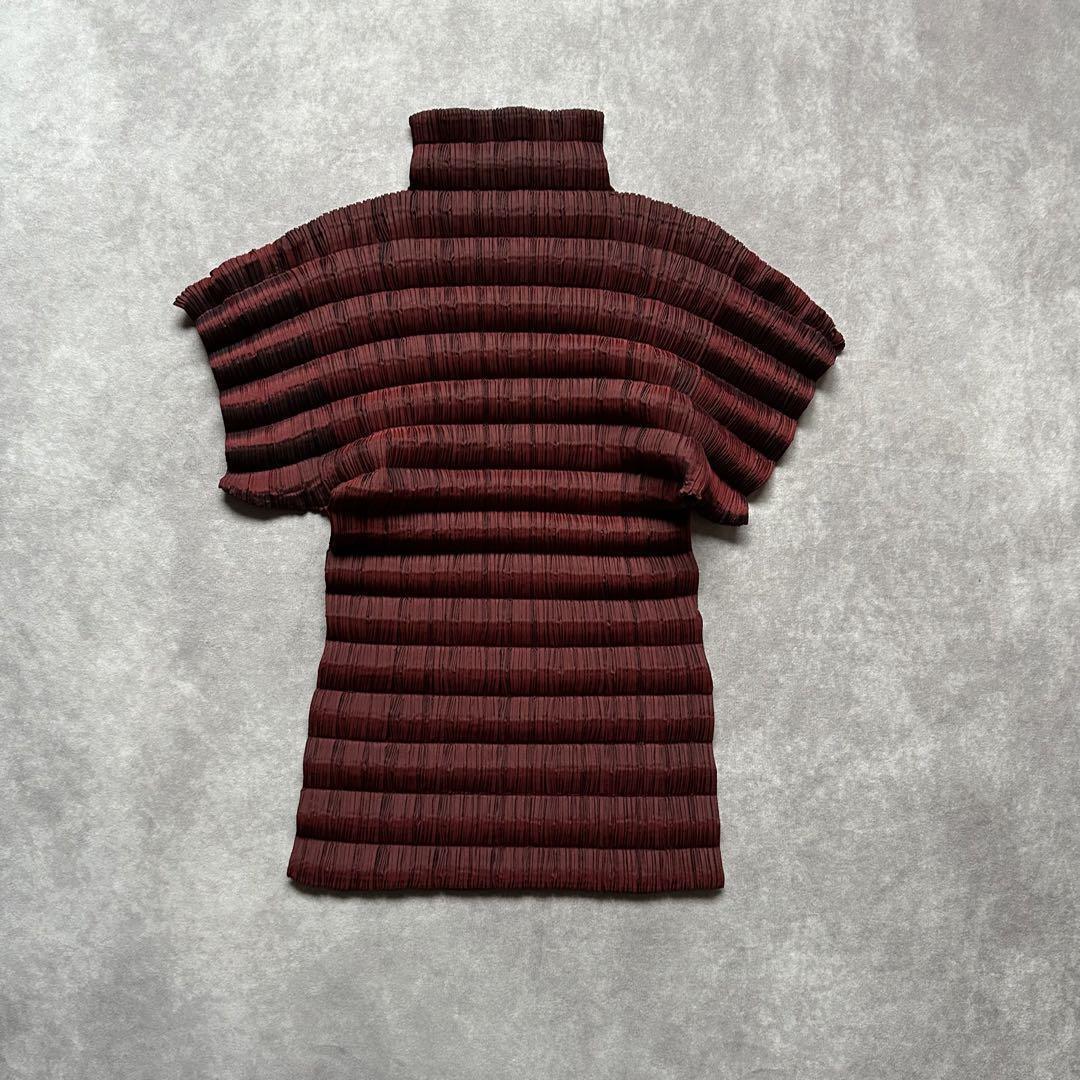 ISSEY MIYAKE  White Label Pleats Top Wine Red - image 1