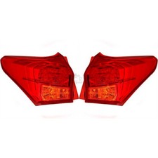 Rückleuchte Set äusserer Teil für Toyota Auris Touring Sports Bj. 13-15