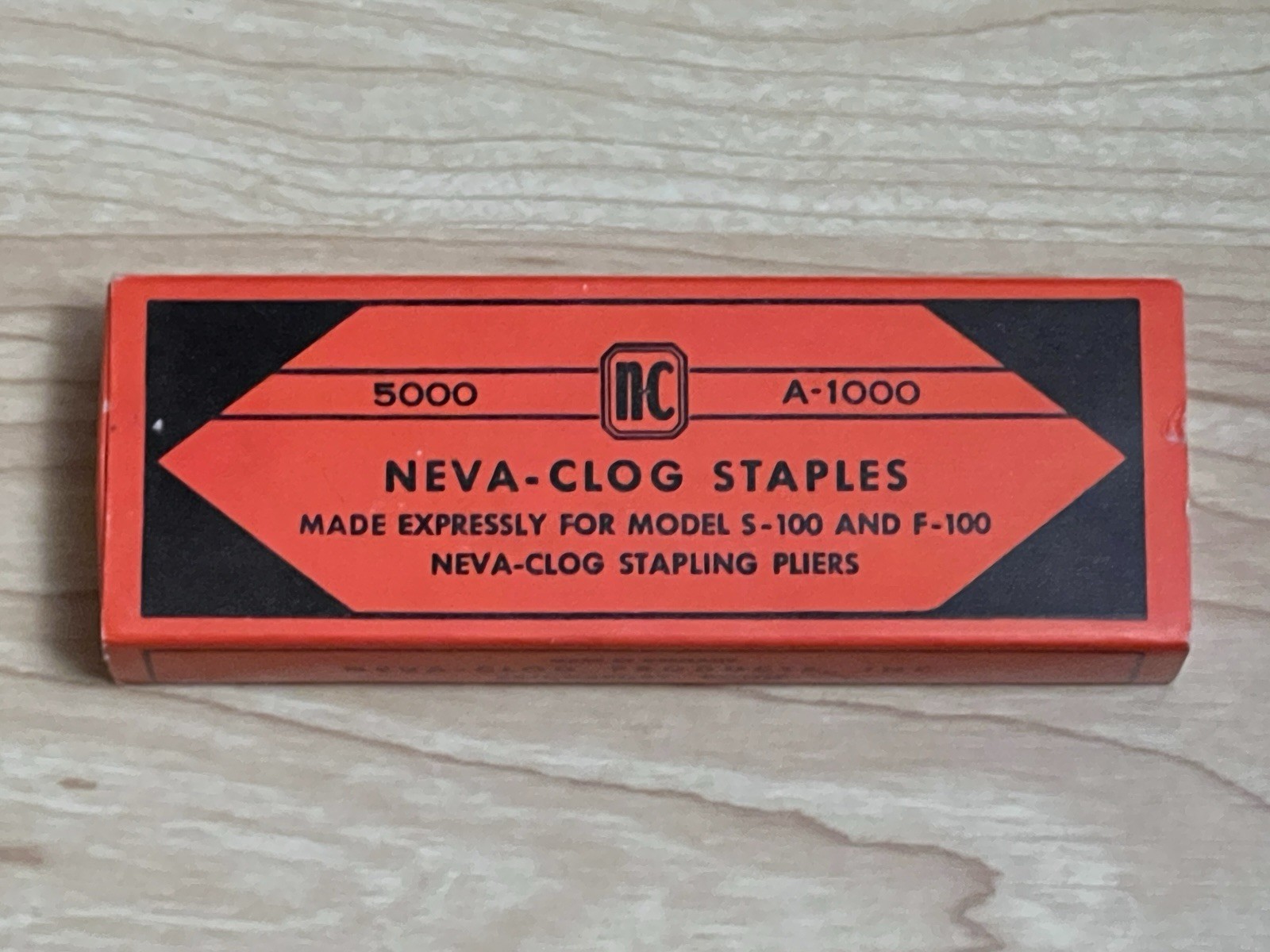 NEVA-CLOG Staples 5000 A-1000, S-100 & F-100, Made in Germany NEW *BOX HAS TEAR*