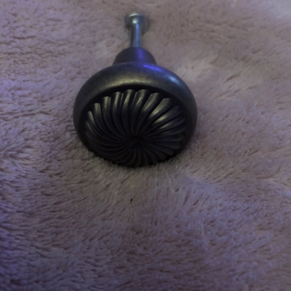 2002 Vintage 26 puxadores de gaveta e 48 botões vintage - Imagem 4 de 4