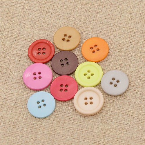 Multicolor Round 4-Holes Button Resin Making Sewing DIY Scrapbooking Accessories - Picture 6 of 6