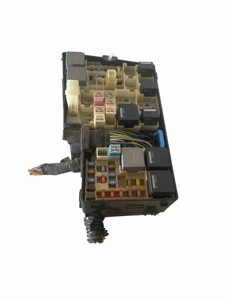 12 13 14 FORD FOCUS Engine Fuse Box - Imagem 2 de 4