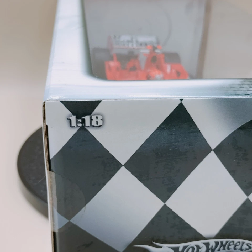 HOT WHEELS Racing 1/18 FERRARI F2005 Michael Schumacher #1 Marlboro G9727 decals - Image 2 of 4