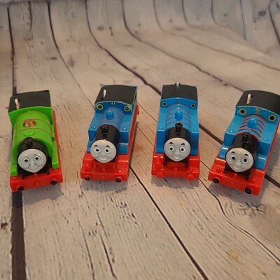 Thomas the Train Tank Engine Trackmaster Motorized Percy Lot Of 4 Tested