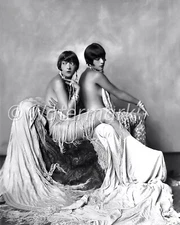 Flapper Girl - Ziegfeld Follies 8X10 PUBLICITY PHOTO Vintage 1920s glamour