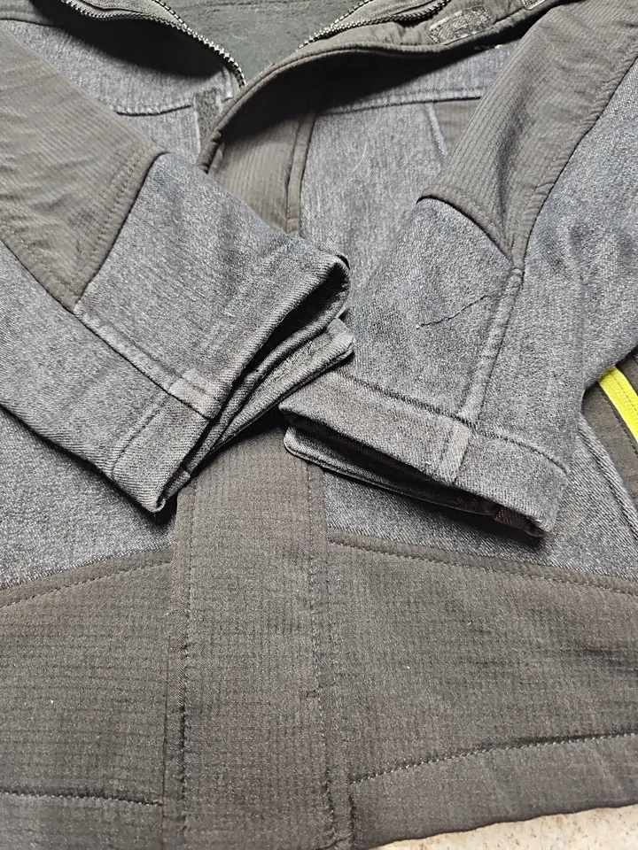 Casaco à prova de intempéries masculino juvenil preto com detalhes verde limão tamanho M - Imagem 2 de 4