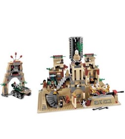 Lego Temple of the Crystal Skull 7627 Indiana Jones Minifigure Building Set