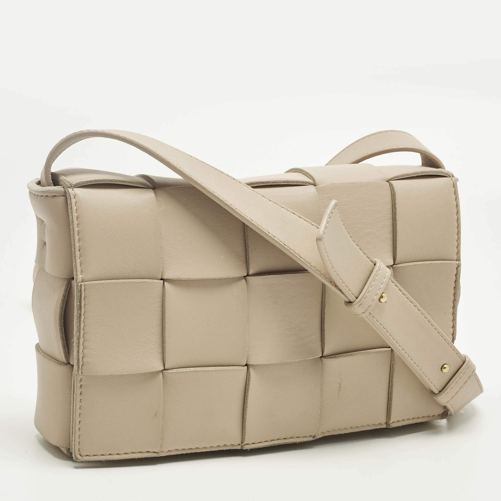 Bottega Veneta Beige Intrecciato Leather Cassette Shoulder Bag thumbnail 3