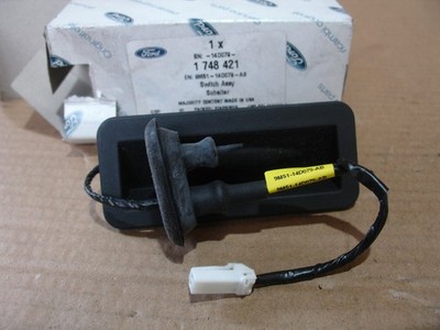 1748421 Heckklappenentriegelungs-/Kofferraumöffnungsschalter für Ford Focus 2005-2013