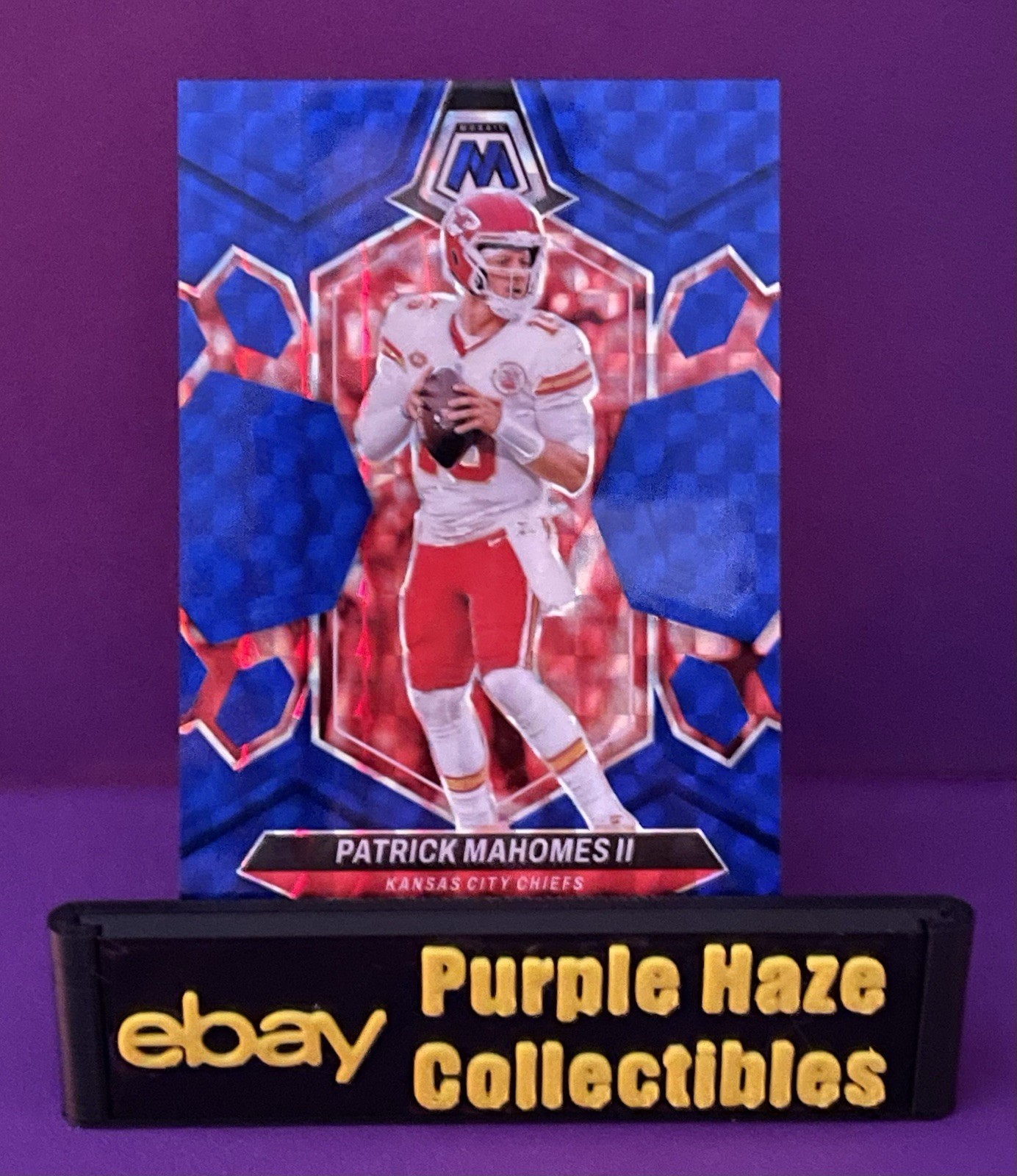 2024 Panini Mosaic Patrick Mahomes II #106 Blue Prizm /99 KC Chiefs SP