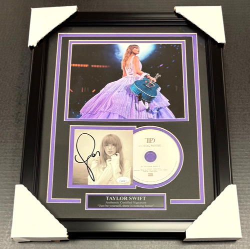 Taylor Swift Signed Authentic Autographed CD Insert Framed & 8x10 Photo JSA COA - Picture 1 of 2