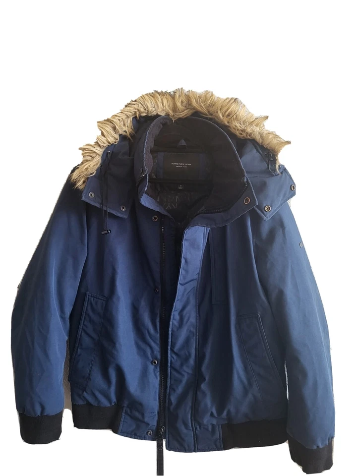 Chaqueta Andrew Marc New York con capucha cremallera completa para mujer azul medio Foto 4 de 4