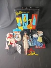 VTG Mattel Inc. 1961 Bubble Cut Brunette Barbie Doll & Doll Case w/ Accessories