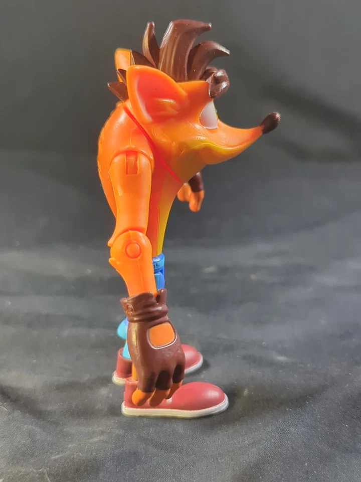 Figura de acción Crash Bandicoot 5" Wave 1 Head Start 2021 brazos móviles cintura Foto 2 de 4