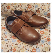 New! MAX + JAKE Ollie Boys Brown Hook & Loop Lightweight Dress Shoes Size 10M