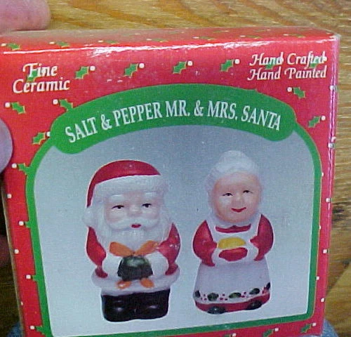 vintage Salt and Pepper Shakers Christmas Mr. Mrs. Santa Claus