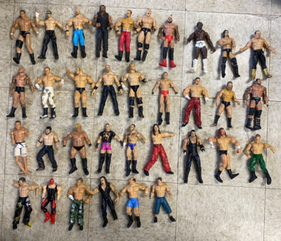 Lot Of 34 WWF WWE Wrestling Figures - Broken Lot Damaged For