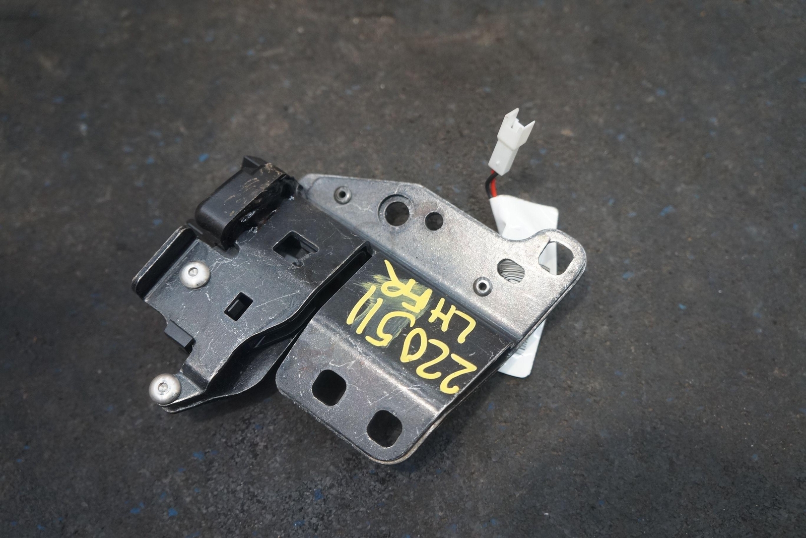 Front Left Convertible Roof Top Latch Lock 11A1659SP OEM McLaren MP4-12C 2014