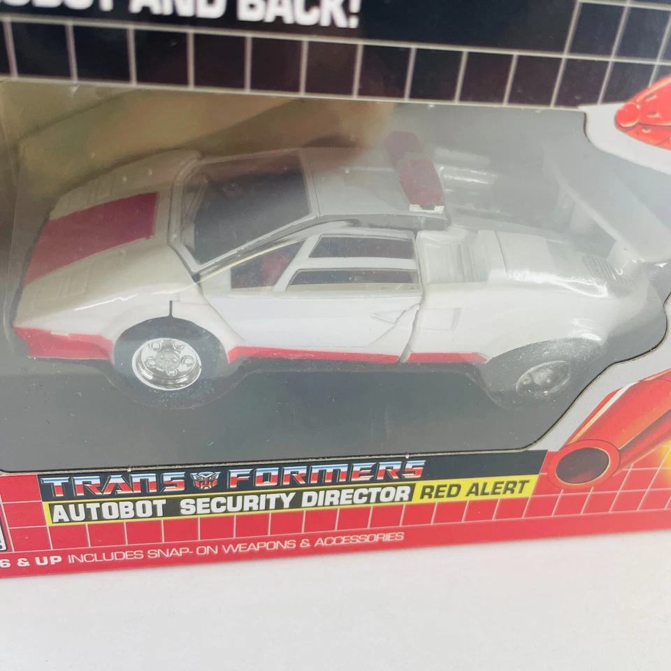 Transformers G1 Red Alert Autobot Security Director Action Figure Reissue Toys - Image 3 of 4